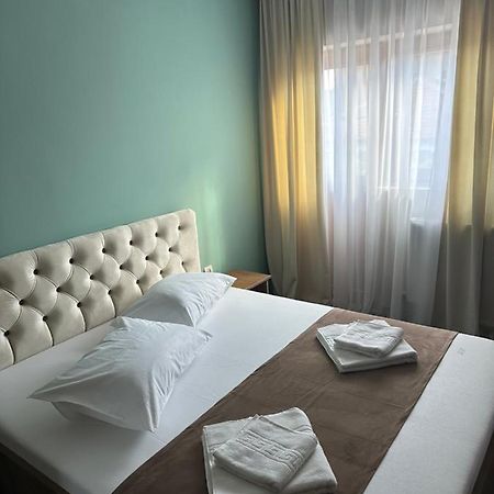 Freedom&Relax Hotel Bodzavásár Kültér fotó